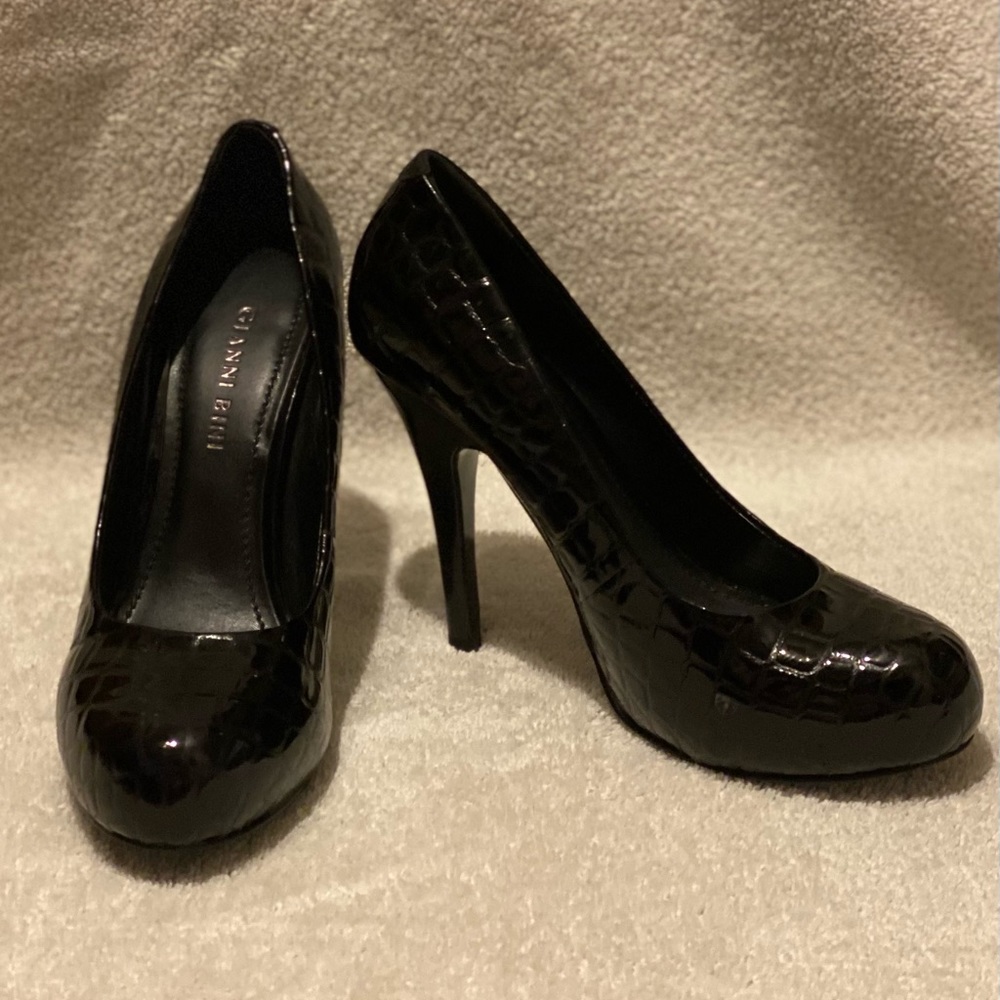 Gianni Bini Black black patent leather platform